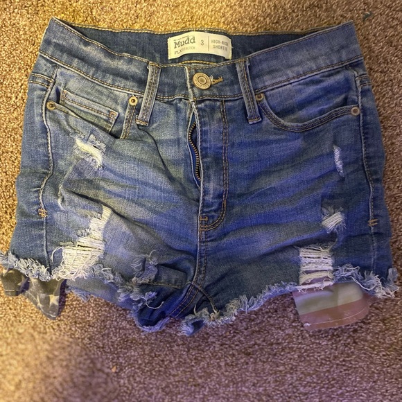 Mudd Juniors High Rise American Flag Denim Shorts - Picture 2 of 2
